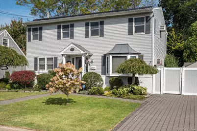 65 Harriet Road, North Babylon, NY 11703 - Photo 2