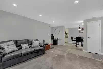 431 Clubhouse Court, Coram, NY 11727 - Photo 2