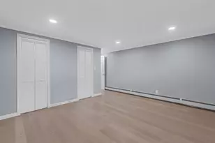 19 Ridge Dr E, Roslyn, NY 11576 - Photo 18