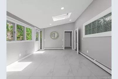 19 Ridge Drive E, Roslyn, NY 11576 - Photo 14