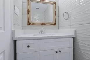 19 Ridge Dr E, Roslyn, NY 11576 - Photo 28