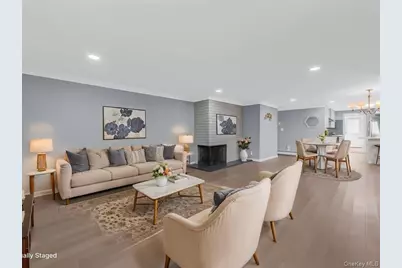 19 Ridge Drive E, Roslyn, NY 11576 - Photo 6