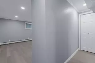 19 Ridge Dr E, Roslyn, NY 11576 - Photo 16