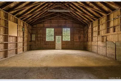 23 Old Westbury Rd, Old Westbury, NY 11568 - Photo 24