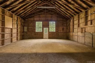 23 Old Westbury Rd, Old Westbury, NY 11568 - Photo 24