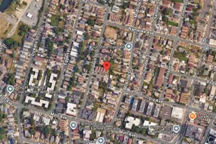 22-80 Jaydee Ct, Far Rockaway, NY 11691 - Photo 4