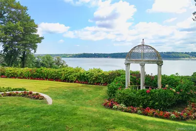 26 Tennis Court Road, Oyster Bay, NY 11771 - Photo 34