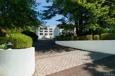 26 Tennis Court Road, Oyster Bay, NY 11771 - Photo 32