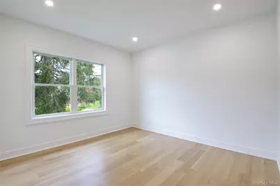 225 Brixton Road, Garden City, NY 11530 - Photo 16