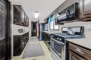 284 Aka 11 Tompkins Ave, Yonkers, NY 10710 - Photo 14