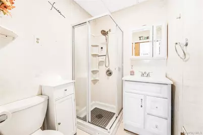 284 Aka 11 Tompkins Avenue, Yonkers, NY 10710 - Photo 10