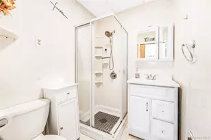 284 Aka 11 Tompkins Ave, Yonkers, NY 10710 - Photo 10