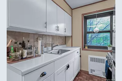 118-66 Metropolitan #5F, Kew Gardens, NY 11415 - Photo 14