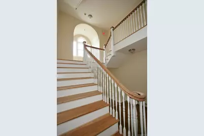 385 Palisade Avenue #3, Yonkers, NY 10703 - Photo 4