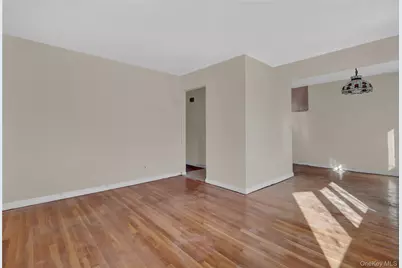 140 Arlington Avenue, Valley Stream, NY 11580 - Photo 8