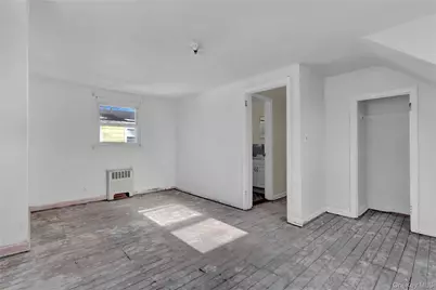 140 Arlington Avenue, Valley Stream, NY 11580 - Photo 18