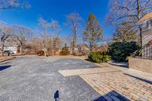 556 Hawkins Rd, Selden, NY 11784 - Photo 2