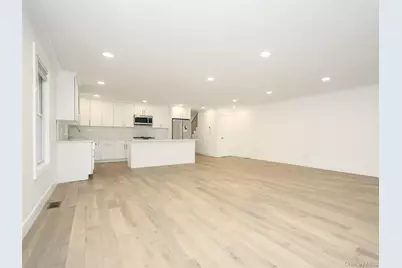 13 Dunes Lane, Port Washington, NY 11050 - Photo 22