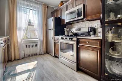 145 Lincoln Avenue #2F, New York, NY 10306 - Photo 16