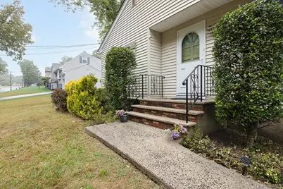 363 Gilbert Avenue, Pearl River, NY 10965 - Photo 10