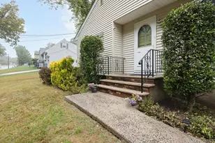 363 Gilbert Ave, Pearl River, NY 10965 - Photo 10