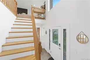 485 Sutton Pl, Greenport, NY 11944 - Photo 10