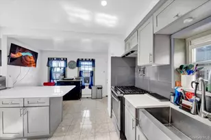 4153 Gunther Ave, Bronx, NY 10466 - Photo 10