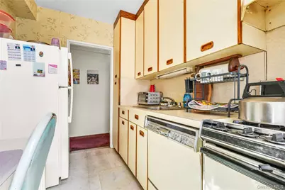 25-18 Union Street #4G, Flushing, NY 11354 - Photo 12