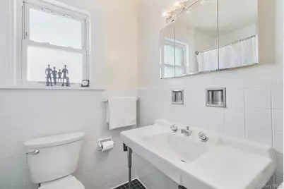 137 Longview Avenue, White Plains, NY 10605 - Photo 22