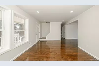 786 4th Avenue, Bay Shore, NY 11706 - Photo 2