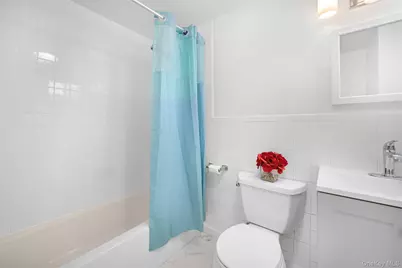 1426 Forest Avenue, Baldwin, NY 11510 - Photo 16