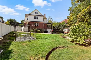 126 N Broadway, White Plains, NY 10603 - Photo 40