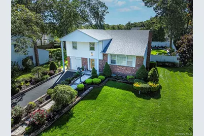 6 Linden Street, Selden, NY 11784 - Photo 2