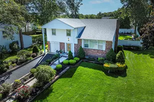 6 Linden St, Selden, NY 11784 - Photo 2