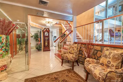 6 Linden Street, Selden, NY 11784 - Photo 4