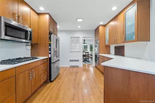 1 Willow Ln, Hewlett, NY 11557 - Photo 20