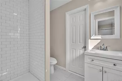 31 Fawn Lane W, South Setauket, NY 11720 - Photo 14