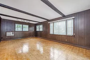 34 Midland Rd, Roslyn Heights, NY 11577 - Photo 12