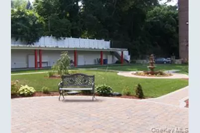 678 Warburton Avenue #6L, Yonkers, NY 10701 - Photo 14