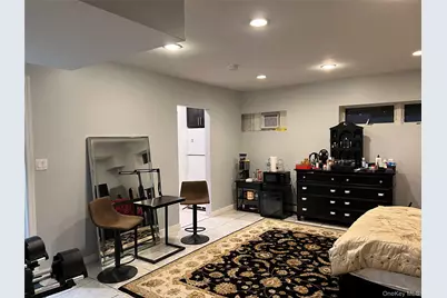 204 Outlook Avenue, Bronx, NY 10465 - Photo 12