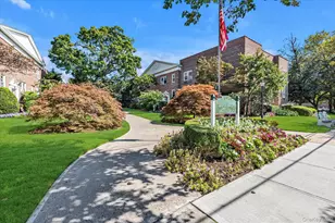 195 N Village Ave, Rockville Centre, NY 11570 - Photo 2