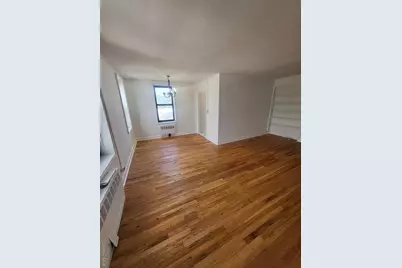 [Address not provided], Hollis, NY 11423 - Photo 6