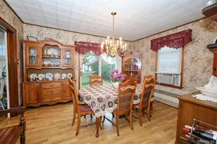 17 Concord St, Floral Park, NY 11001 - Photo 16