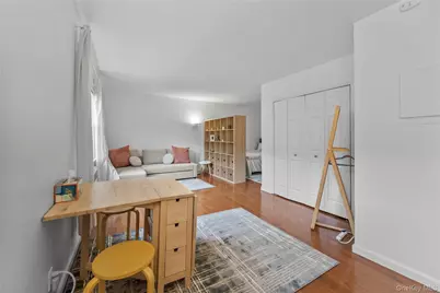 182 Pinewood Road #23, Hartsdale, NY 10530 - Photo 8