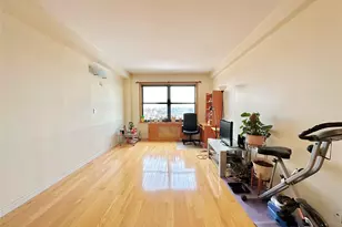 64-34 102nd St, Rego Park, NY 11374 - Photo 2