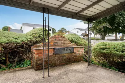 4 Comet Road, Selden, NY 11784 - Photo 26