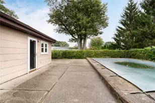 4 Comet Rd, Selden, NY 11784 - Photo 28