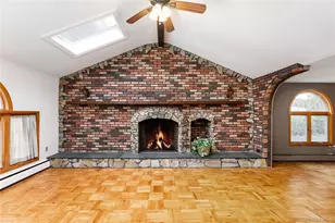 4 Comet Rd, Selden, NY 11784 - Photo 6