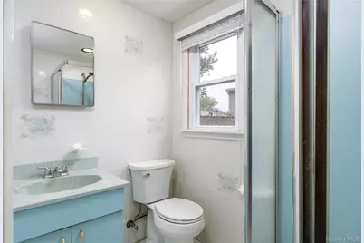 4 Comet Road, Selden, NY 11784 - Photo 14