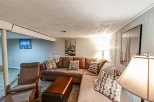 31 Garden Blvd, Hicksville, NY 11801 - Photo 24